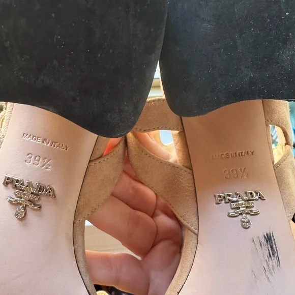 Prada Black and Cream Wave Sandals - Picture 4 of 5